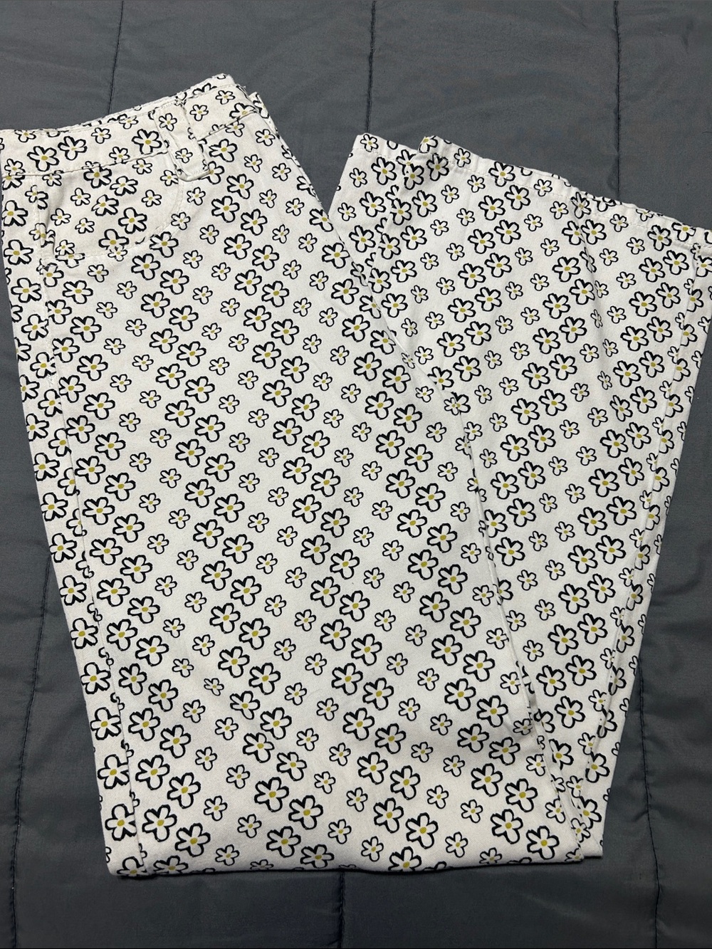 Women’s White Floral Print Pants - Small Black & Yellow Daisy Pattern